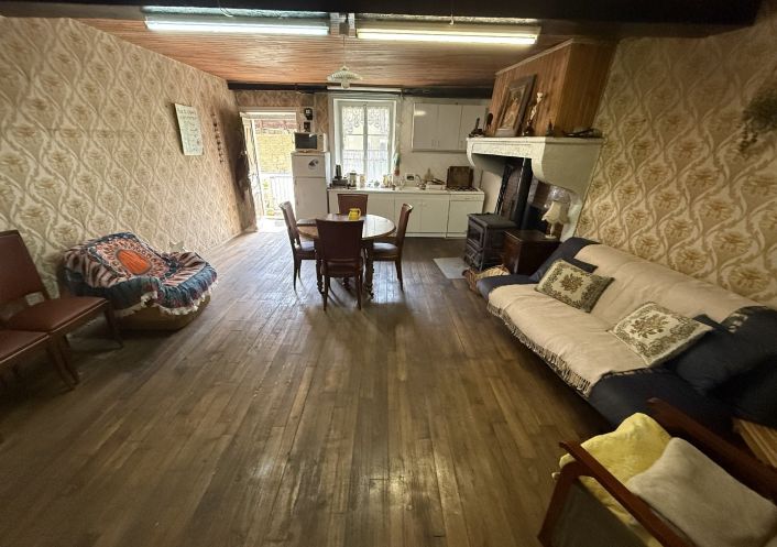à vendre Maison à rénover Boyeux Saint Jerome