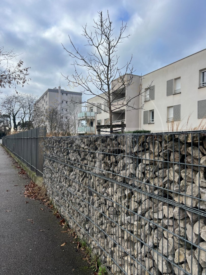 vente Appartement Meyzieu - Photo 1