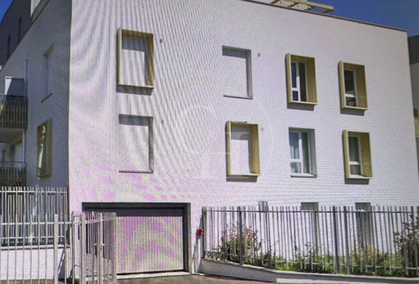 vente Parking intérieur Saint Priest - Photo 1