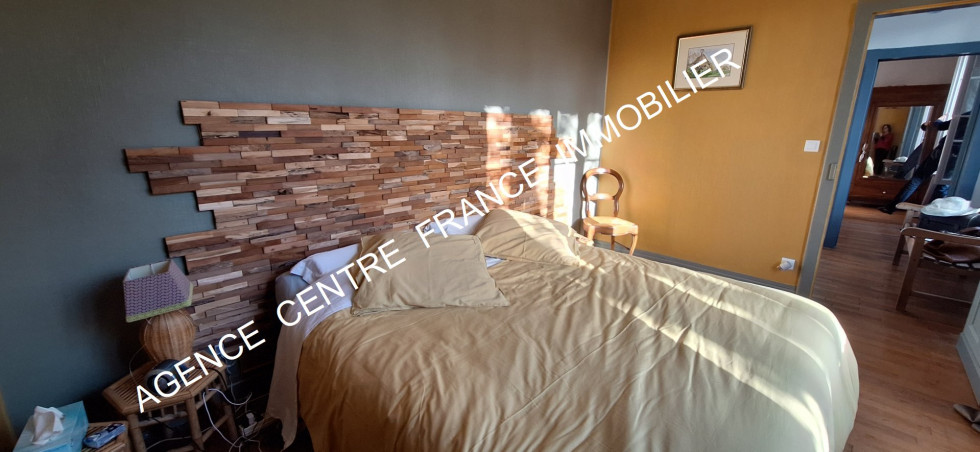 vente Propriété Farges En Septaine - Photo 8