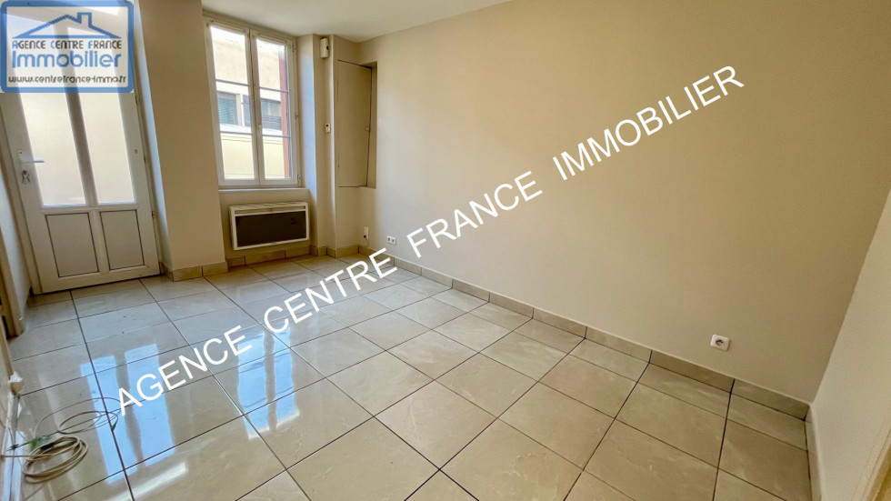 vente Ensemble immobilier Bourges - Photo 1