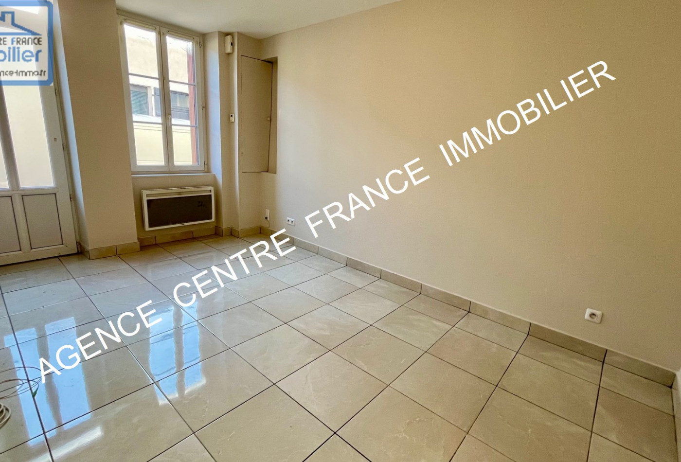 vente Ensemble immobilier Bourges - Photo 1
