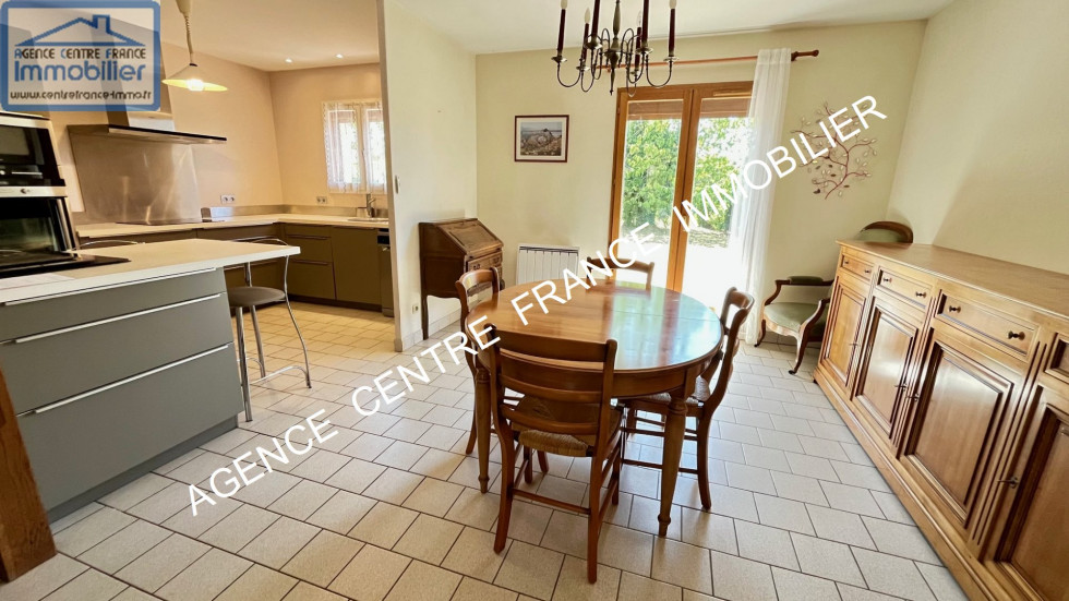 vente Maison La Chapelle Saint Ursin - Photo 4