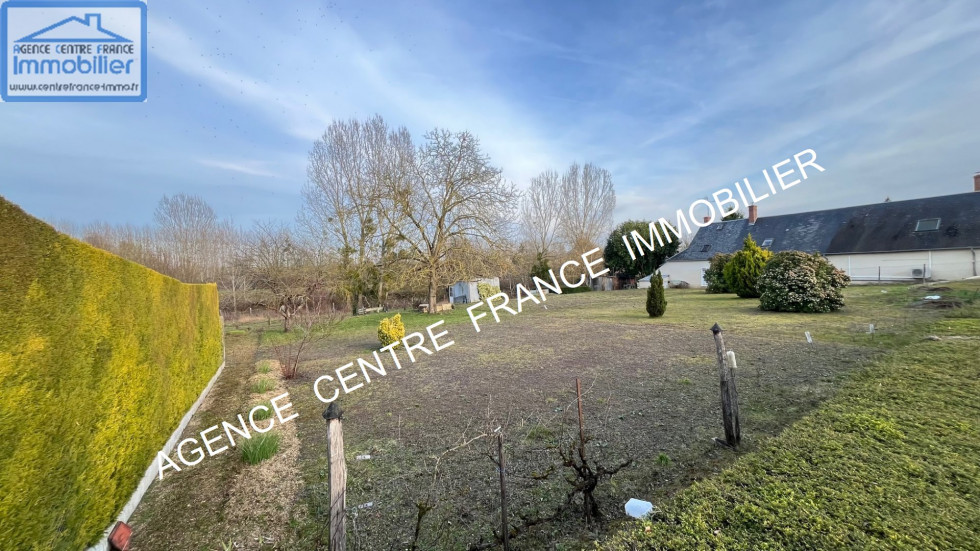 vente Terrain Plaimpied Givaudins - Photo 1