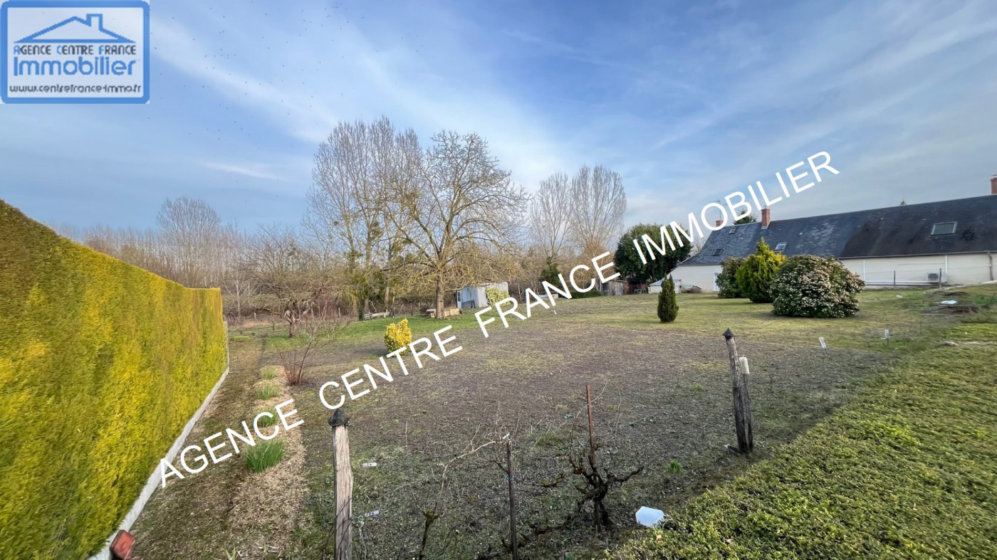 à vendre Terrain Plaimpied Givaudins - Photo 1