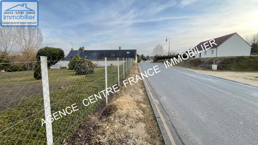 vente Terrain Plaimpied Givaudins - Photo 3