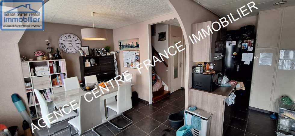 vente Maison Saint Germain Du Puy - Photo 2