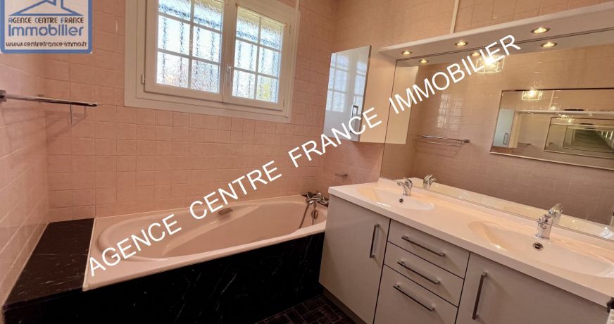 vente Maison La Chapelle Saint Ursin