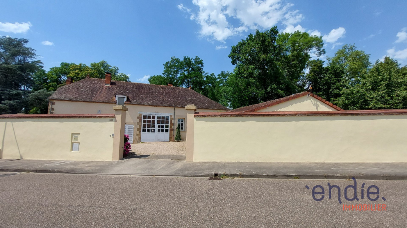 à vendre Maison Moulins - Photo 1