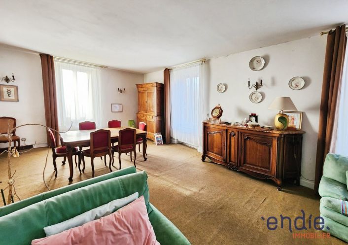 à vendre Maison bourgeoise Montaigut En Combraille