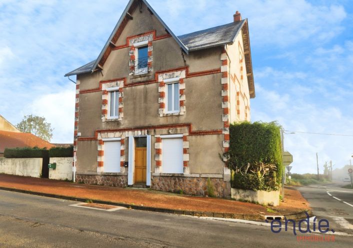 à vendre Maison bourgeoise Montaigut En Combraille