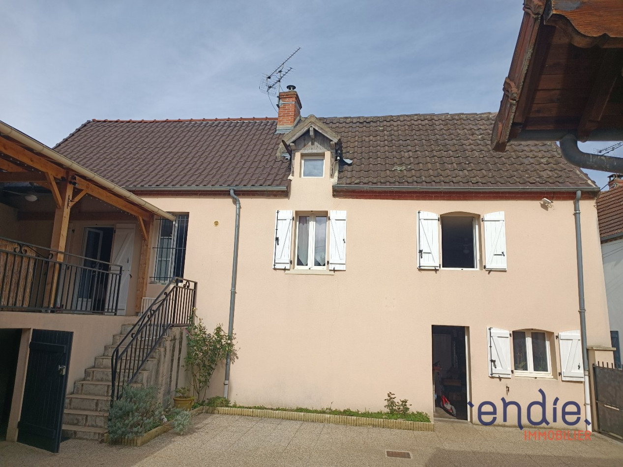 vente Maison Desertines - Photo 1