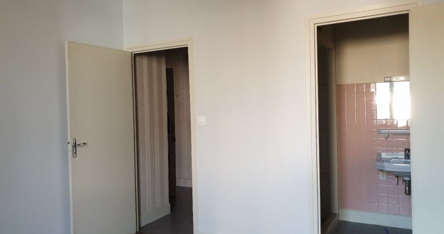 vente Immeuble de rapport Neris Les Bains