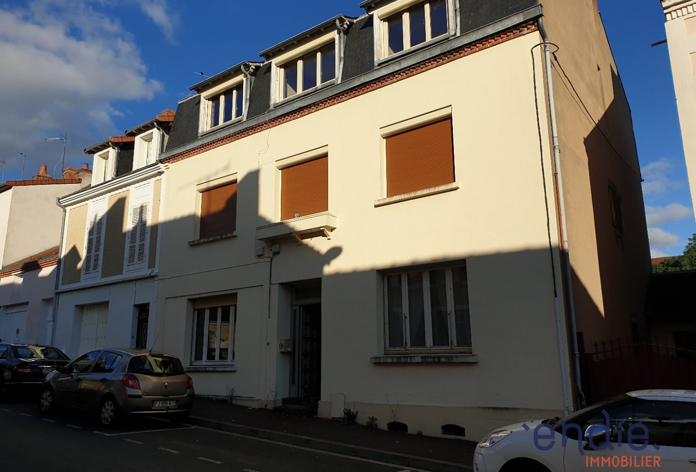 vente Immeuble de rapport Neris Les Bains - Photo 1