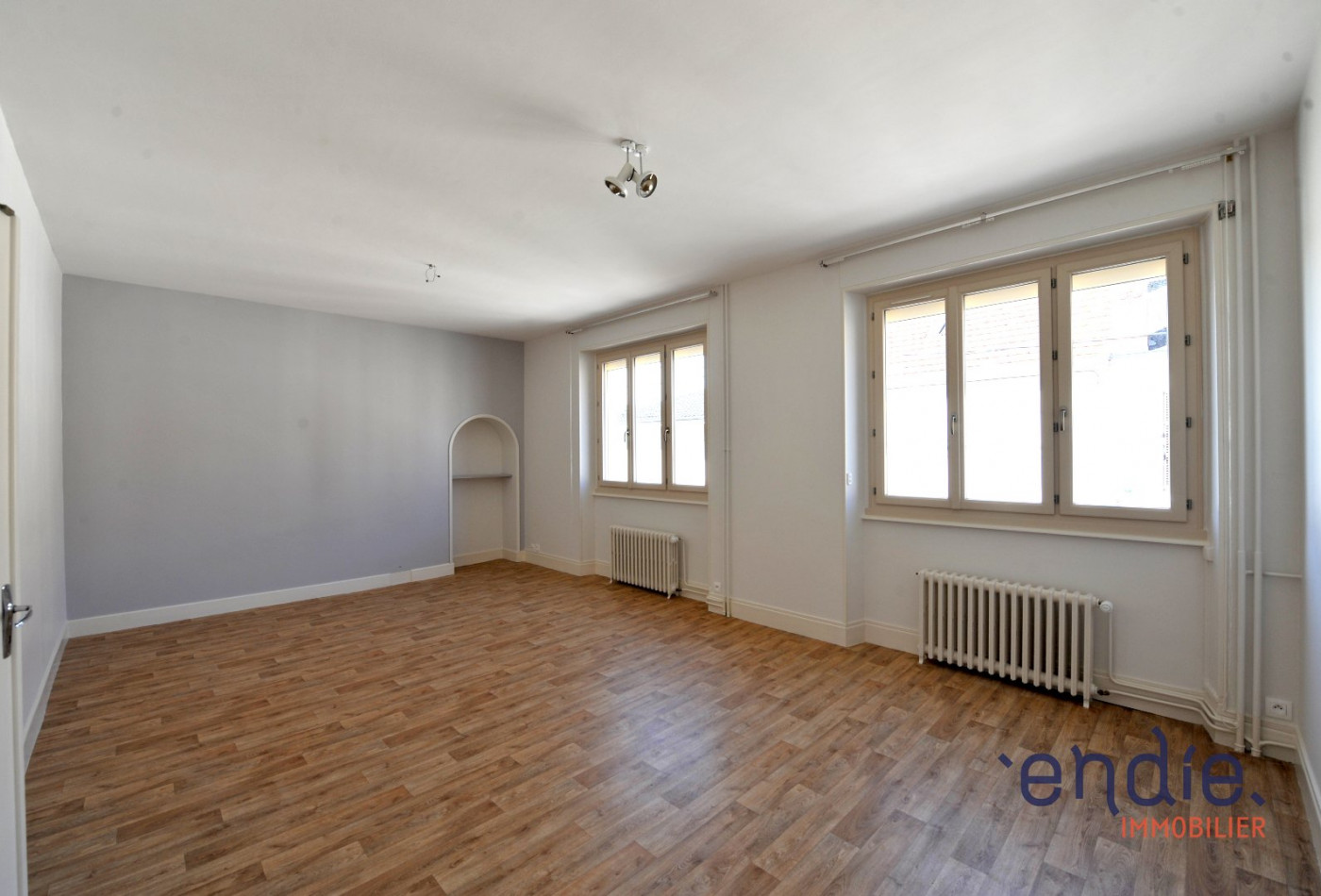 vente Immeuble de rapport Neris Les Bains - Photo 2