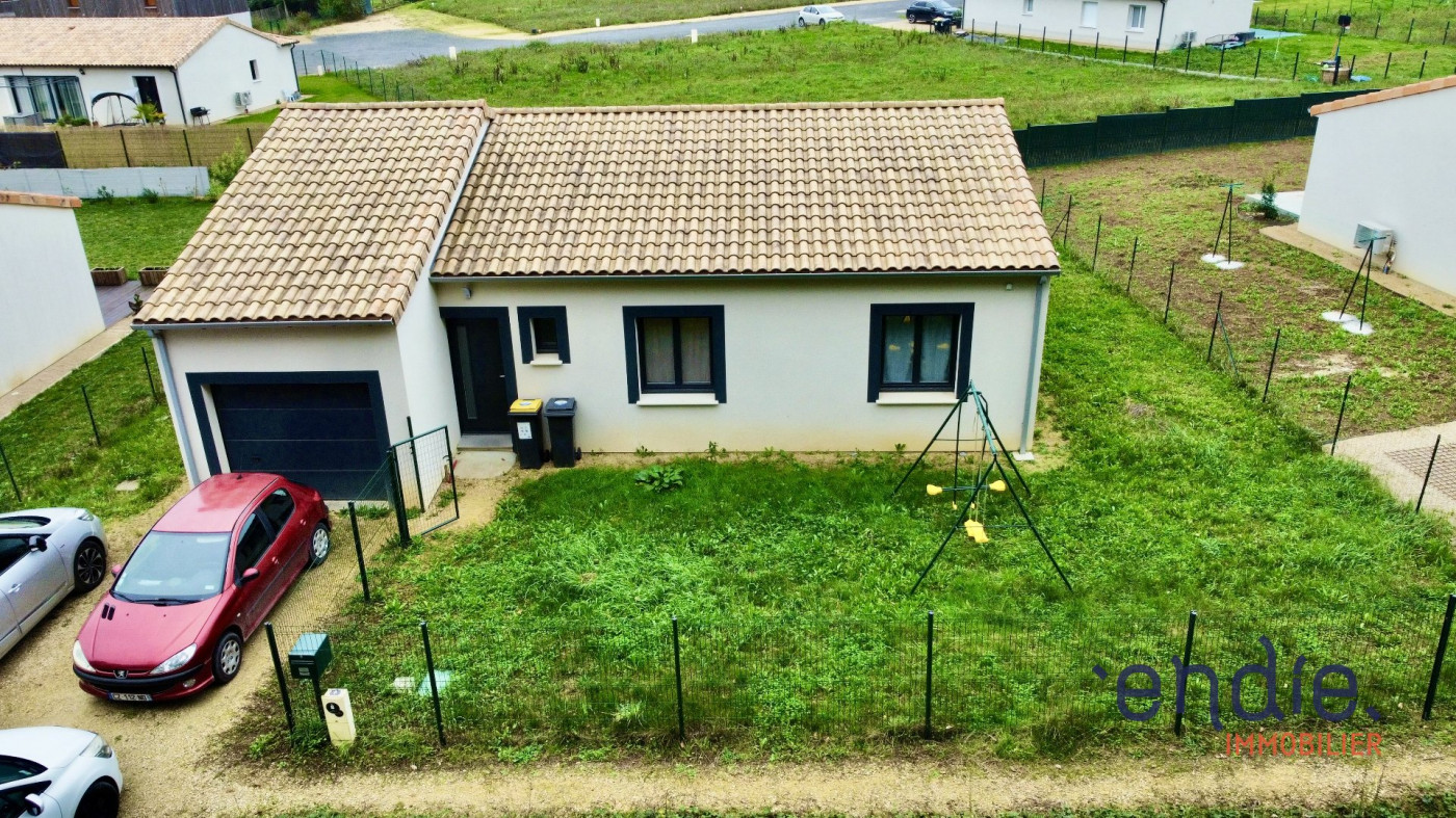 à vendre Maison Saint Julien L'ars - Photo 1