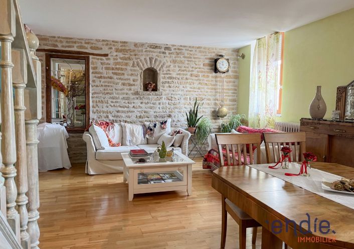 à vendre Maison Ladoix Serrigny