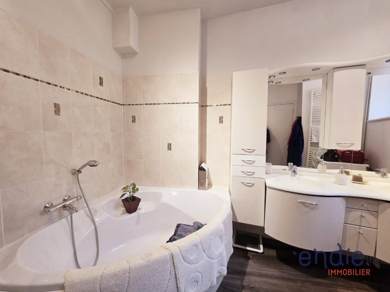 vente Maison de ville Thiers - Photo 8