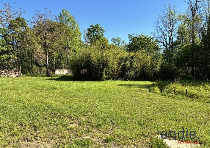 à vendre Terrain constructible Lacommande