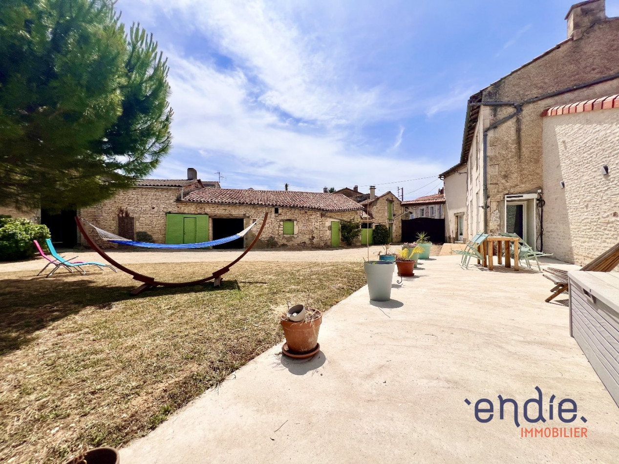 à vendre Maison Neuville De Poitou - Photo 2