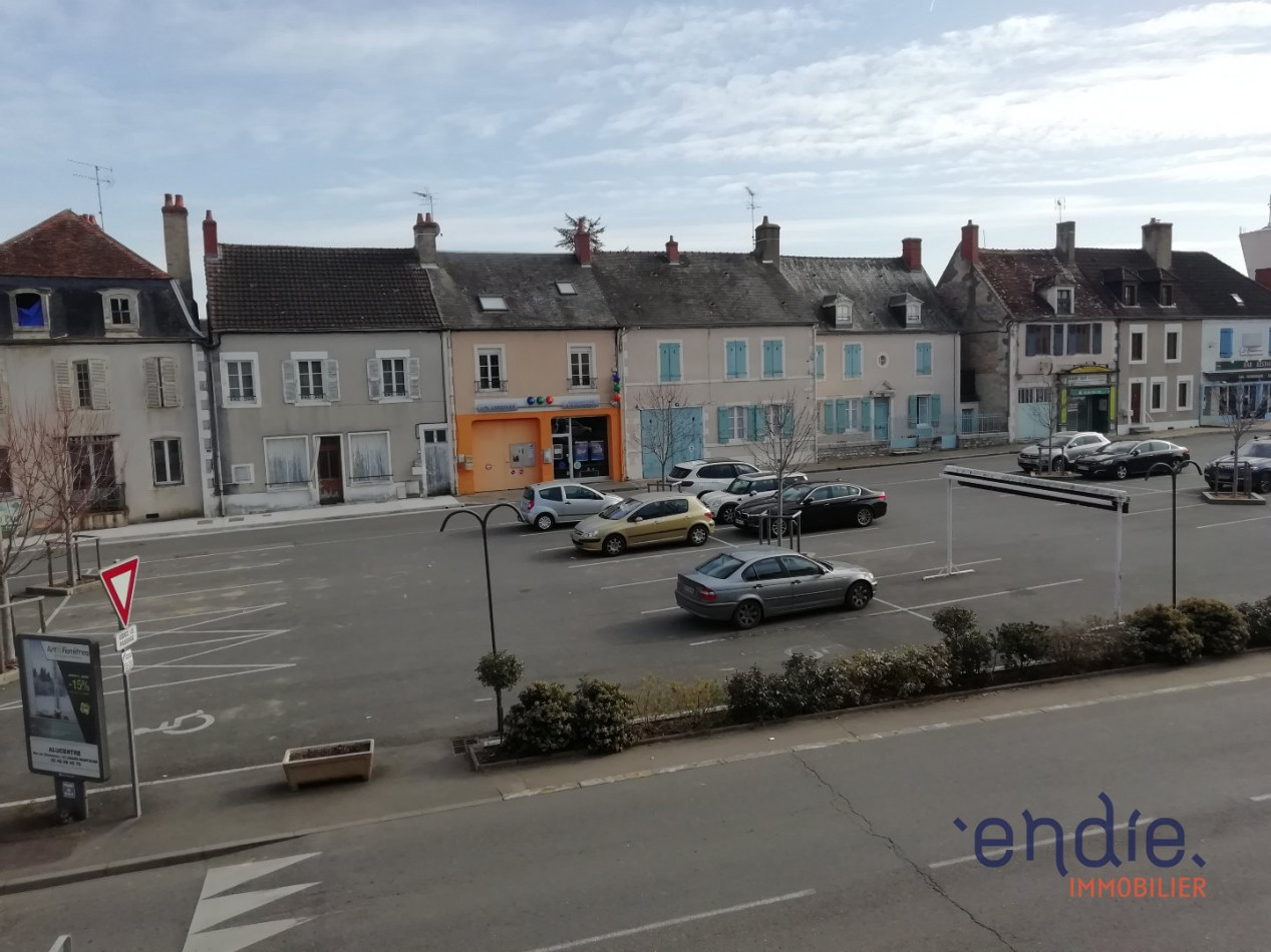 vente Appartement Sancoins - Photo 2