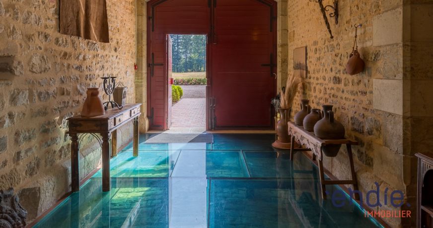vente Château Lurcy Levis