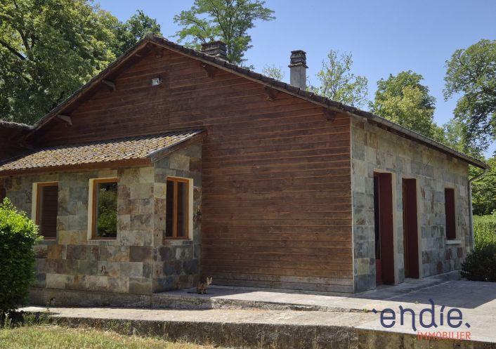 à vendre Château Lurcy Levis