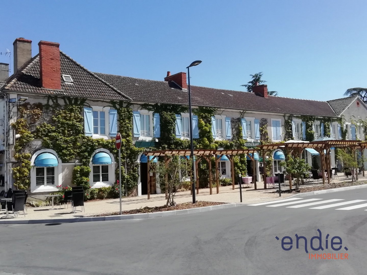 vente Maison bourgeoise Sancoins - Photo 1