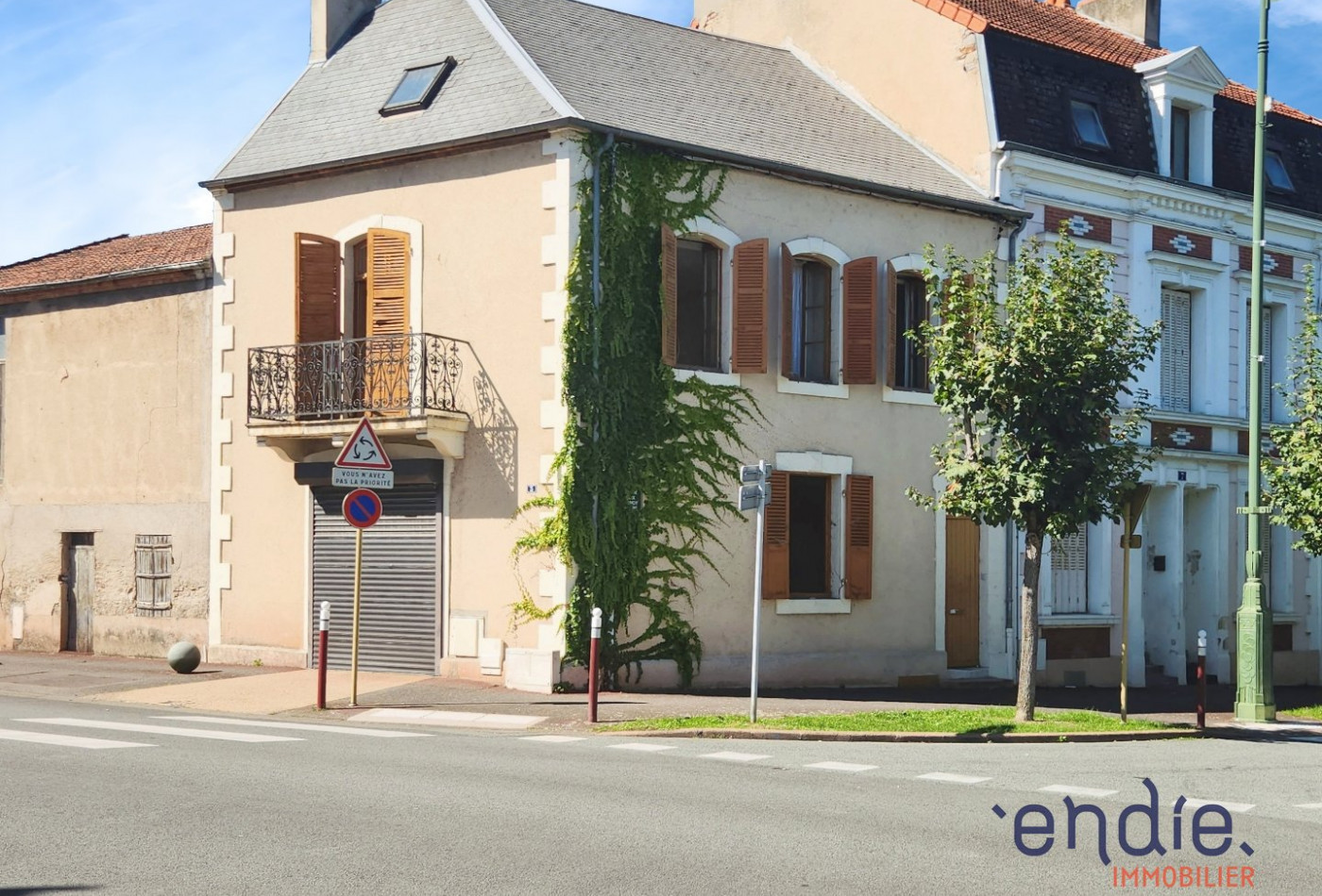 vente Immeuble à rénover Commentry - Photo 1