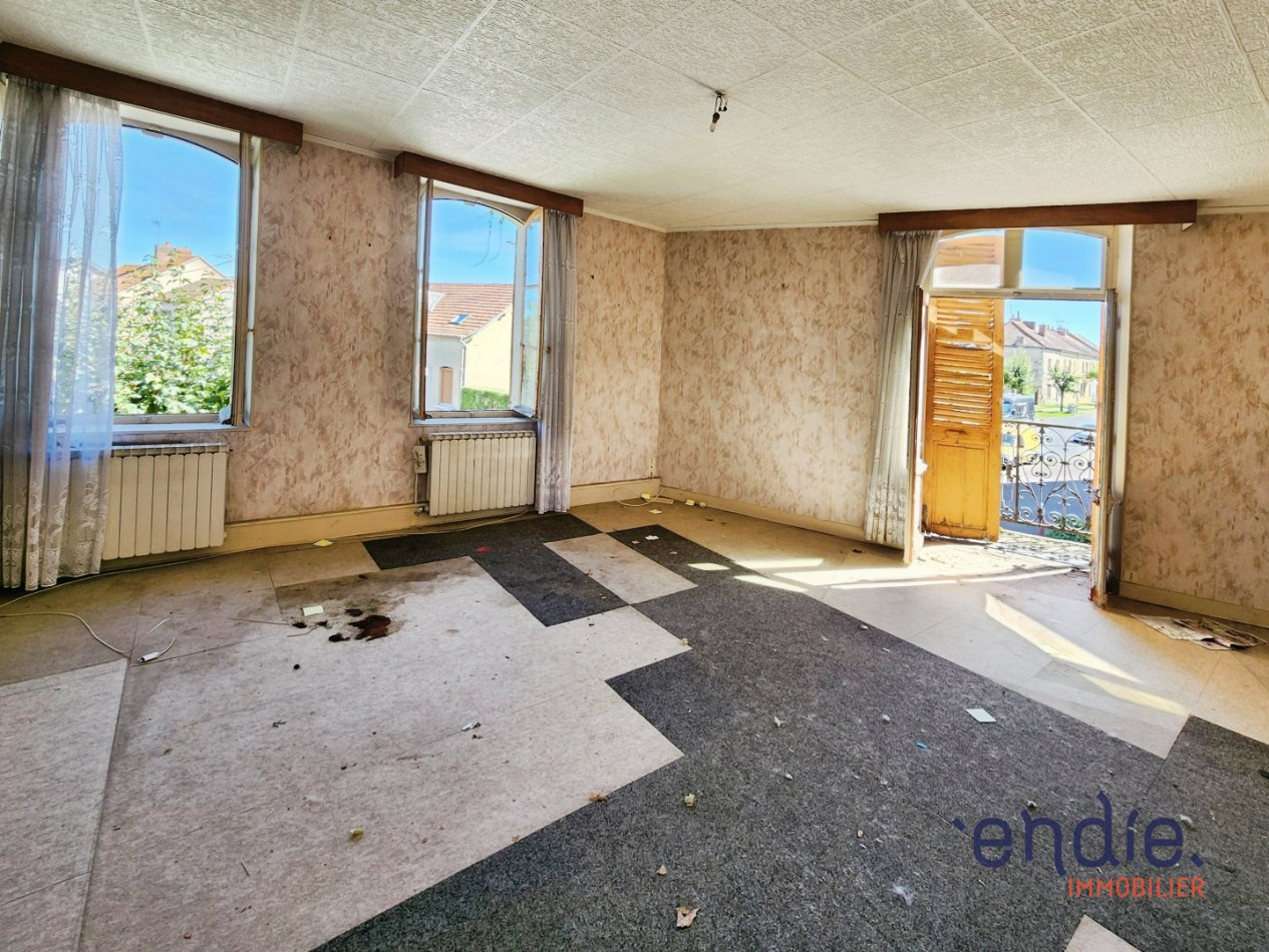 vente Immeuble à rénover Commentry - Photo 2