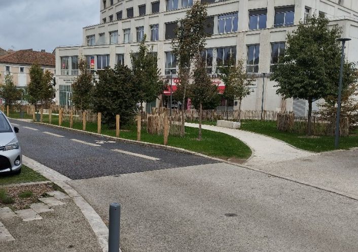 location Local commercial Angouleme