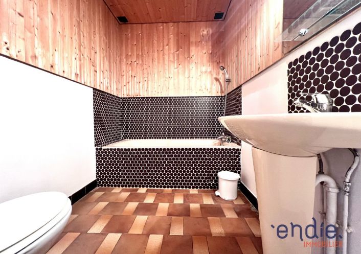 à vendre Locaux d'activité Nieuil L'espoir