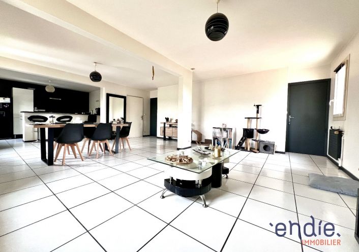 à vendre Locaux d'activité Nieuil L'espoir