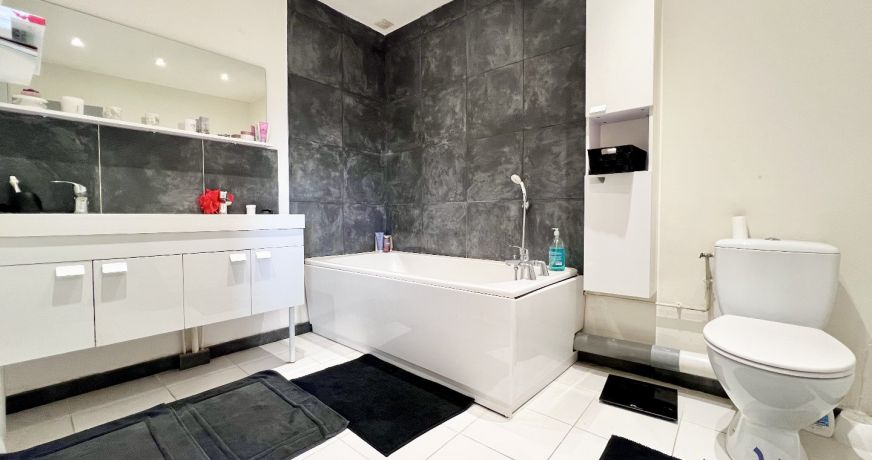 vente Locaux d'activité Nieuil L'espoir