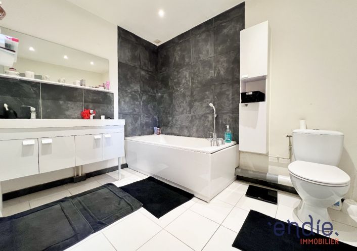 à vendre Locaux d'activité Nieuil L'espoir