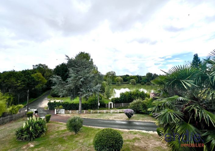 à vendre Locaux d'activité Nieuil L'espoir