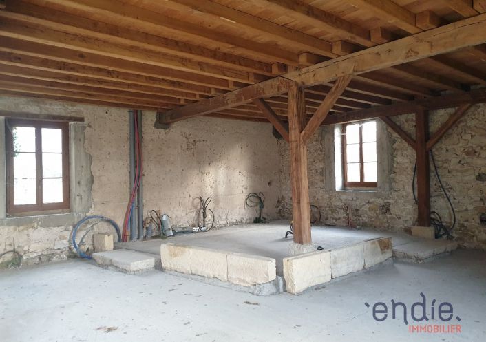 à vendre Corps de ferme Coust