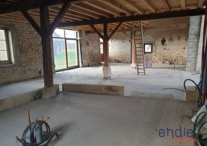 à vendre Corps de ferme Coust