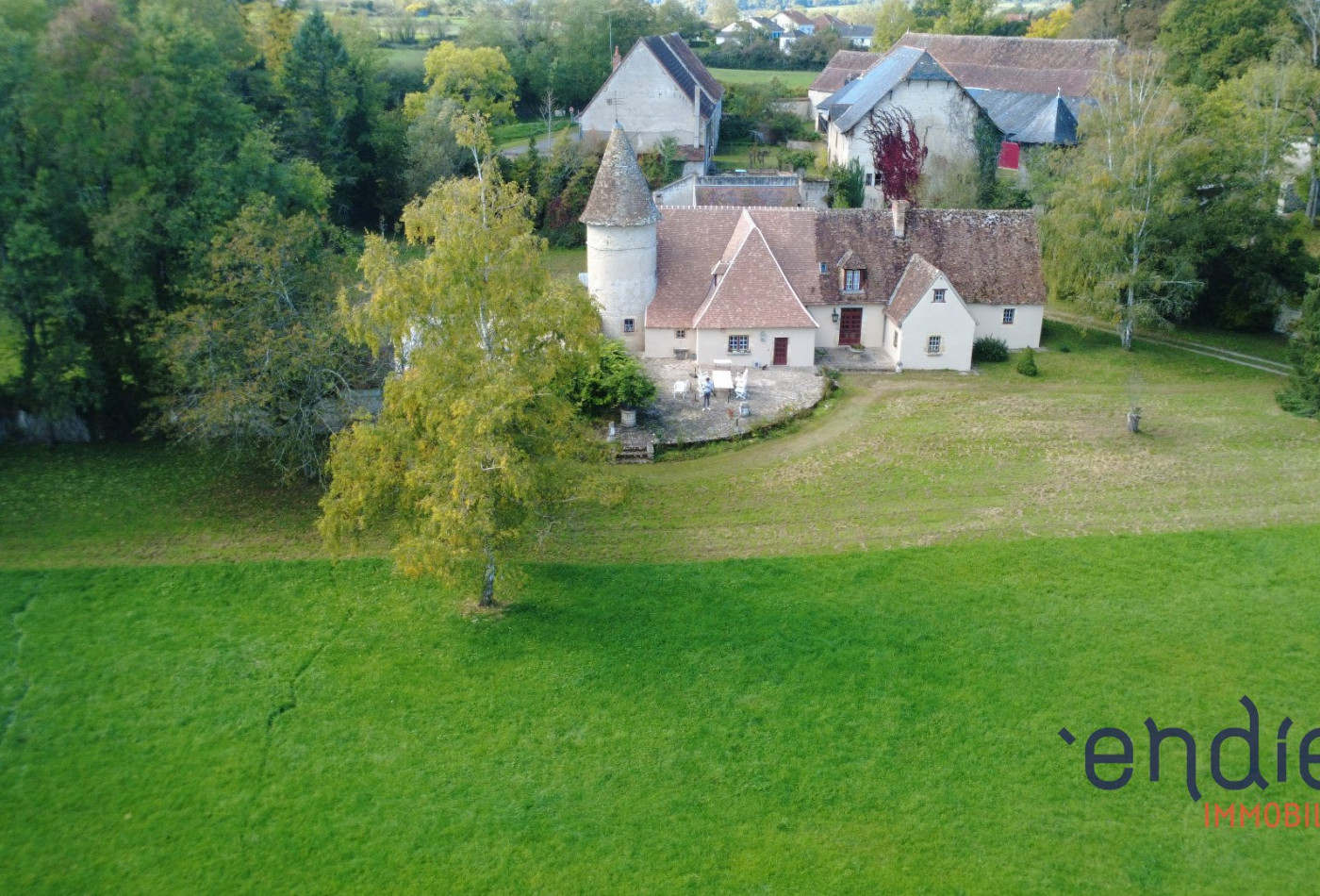 vente Maison bourgeoise Le Veurdre - Photo 1