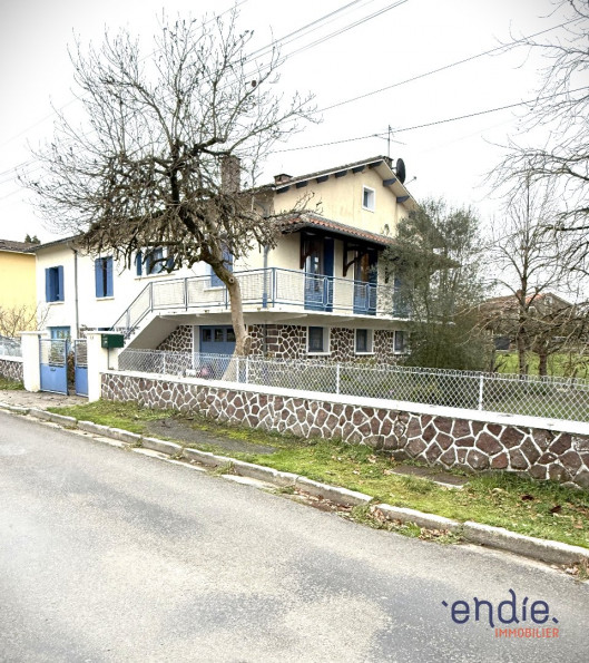 vente Maison Rochechouart - Photo 1