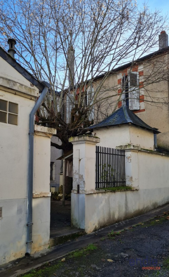 à vendre Maison de village Chateaumeillant - Photo 8