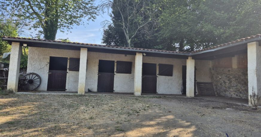 vente Château Labroquere