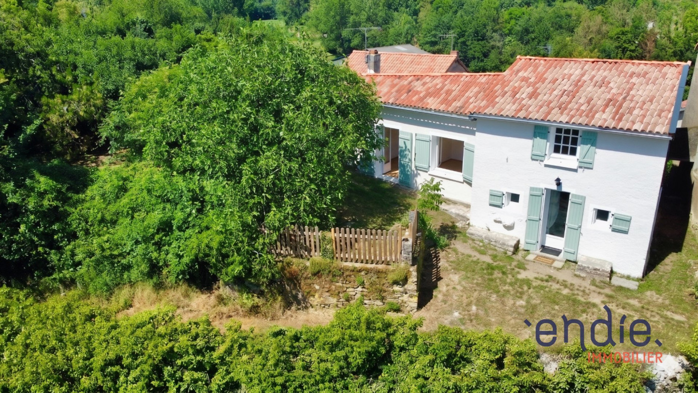 à vendre Maison Vivonne - Photo 1
