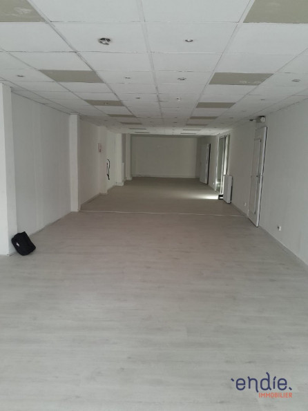location Local commercial Charleville Mezieres - Photo 2