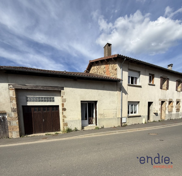 vente Maison Rochechouart - Photo 1