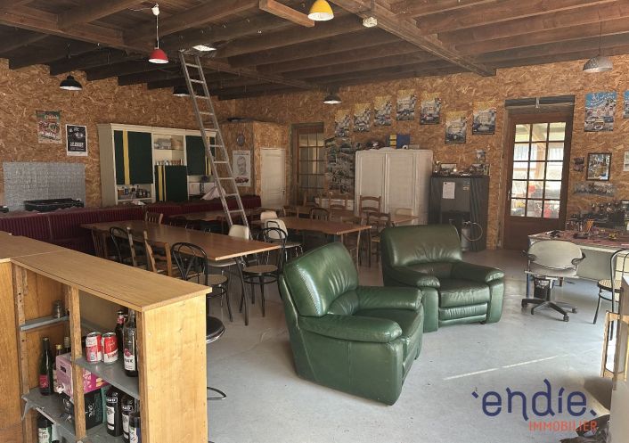 à vendre Ateliers et bureaux Forges