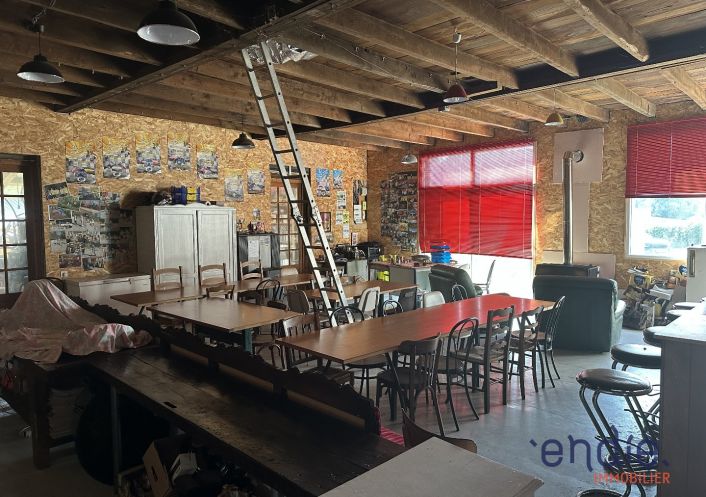 à vendre Ateliers et bureaux Forges