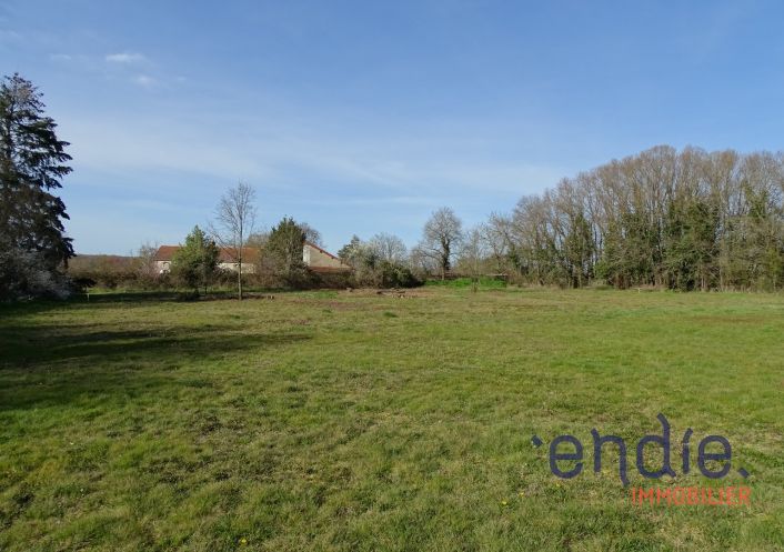 à vendre Terrain Gennetines