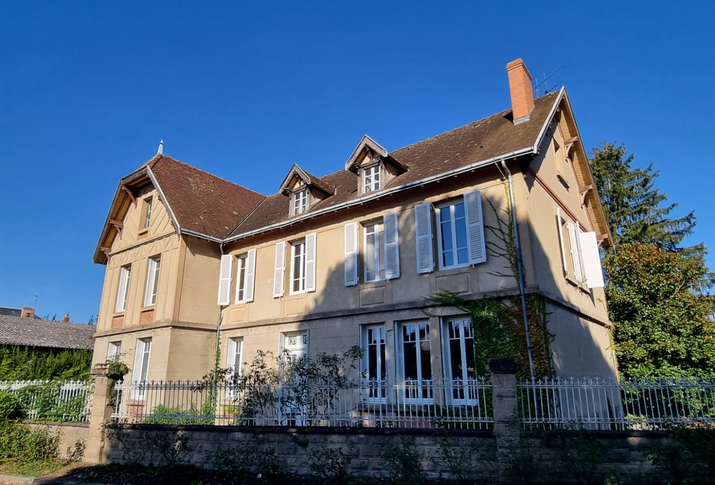 vente Maison de caractère Neuilly Le Real - Photo 10