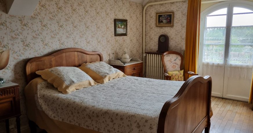 vente Corps de ferme Gennetines